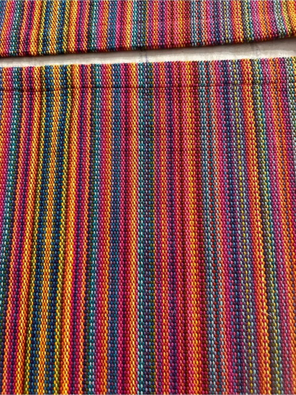 CRATE & BARREL MERCADO PLACEMATS RED MULTI STRIPED PATTERNED WITH FRINGE COTTON